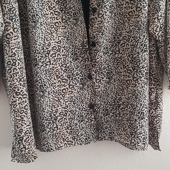 Worthington Blouse - Picture 3 of 11